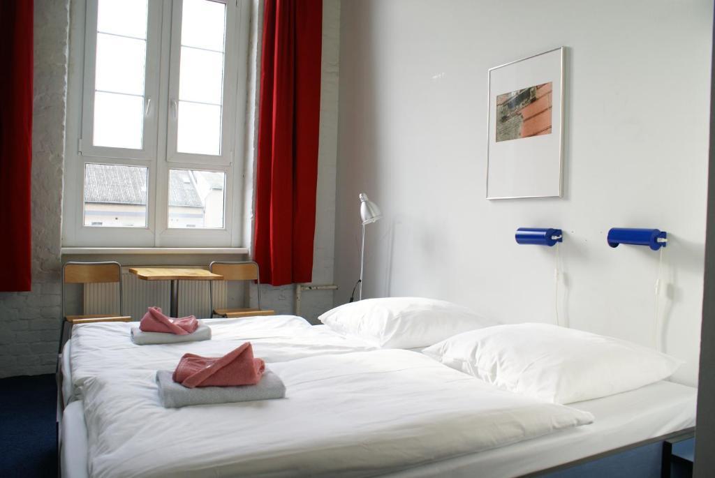 Hotel Transit Berlín Exterior foto
