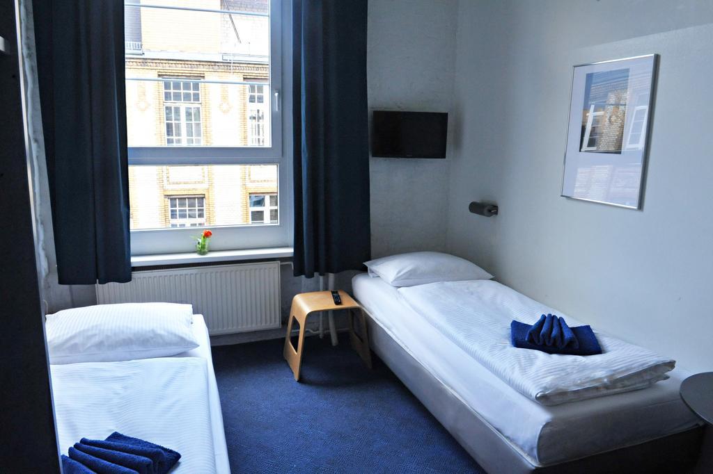 Hotel Transit Berlín Habitación foto