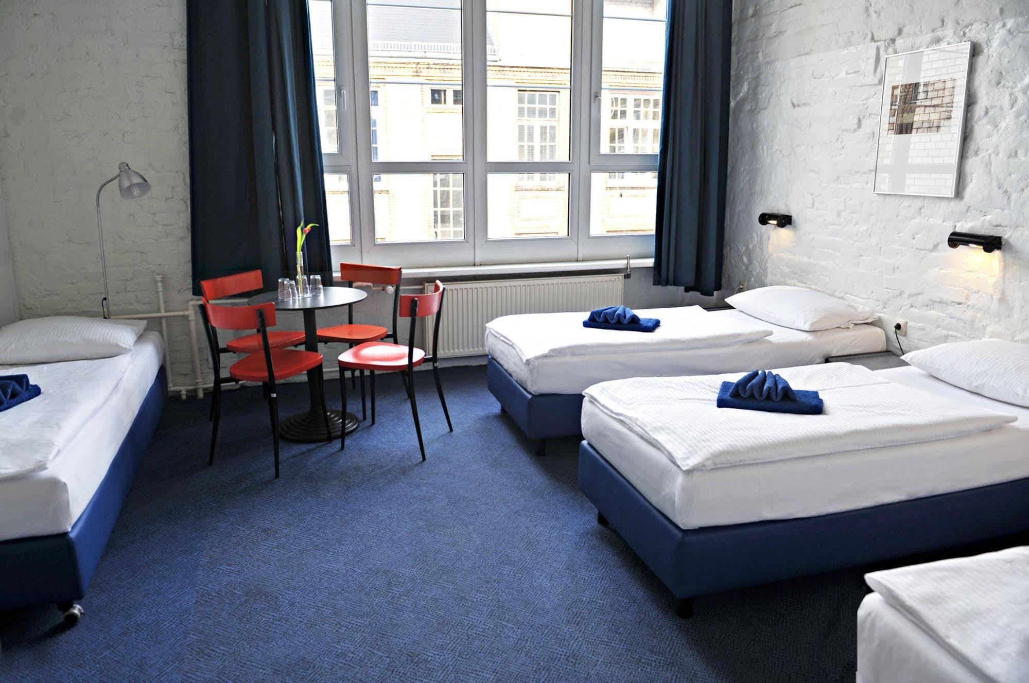 Hotel Transit Berlín Exterior foto