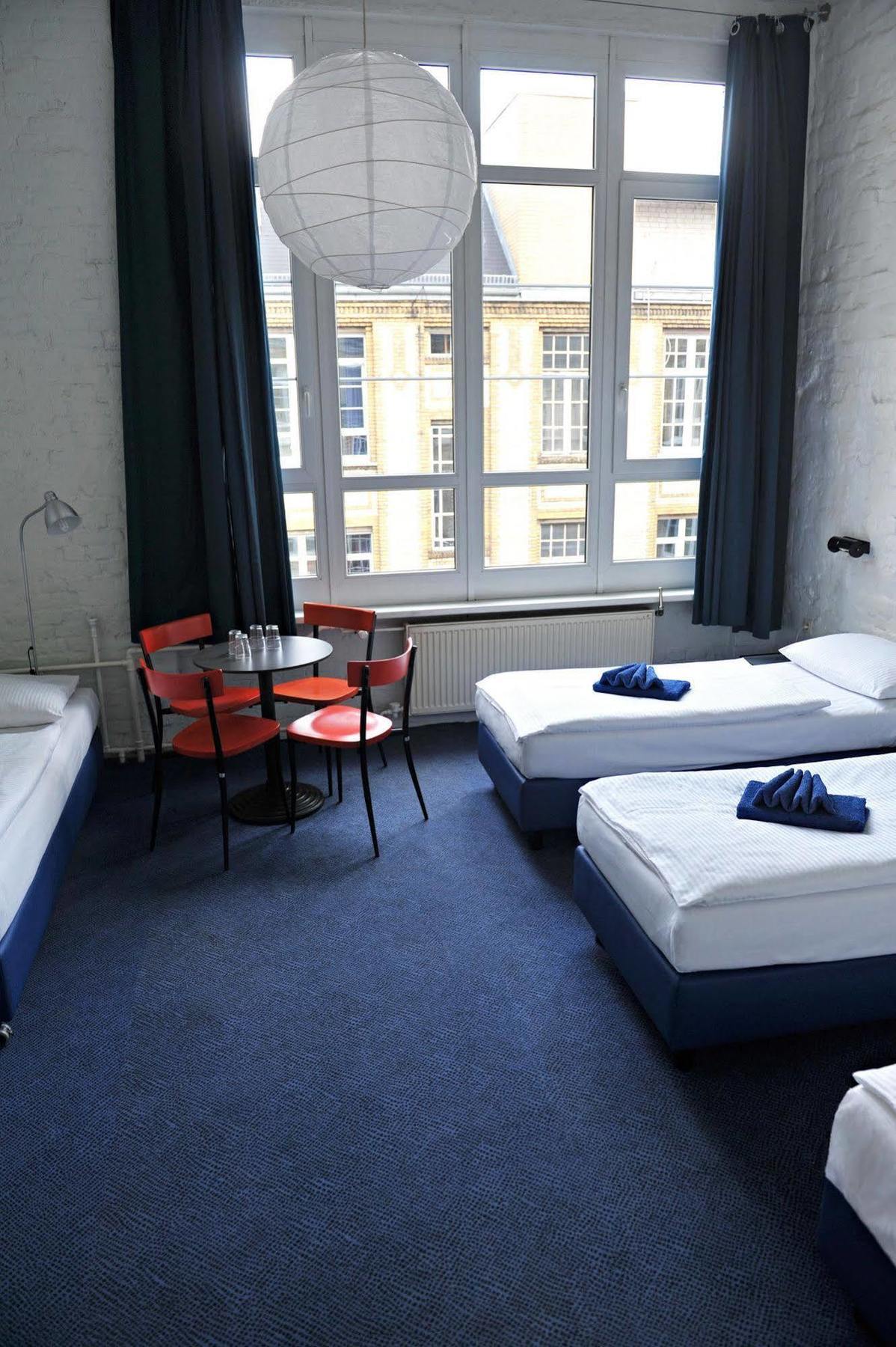 Hotel Transit Berlín Exterior foto